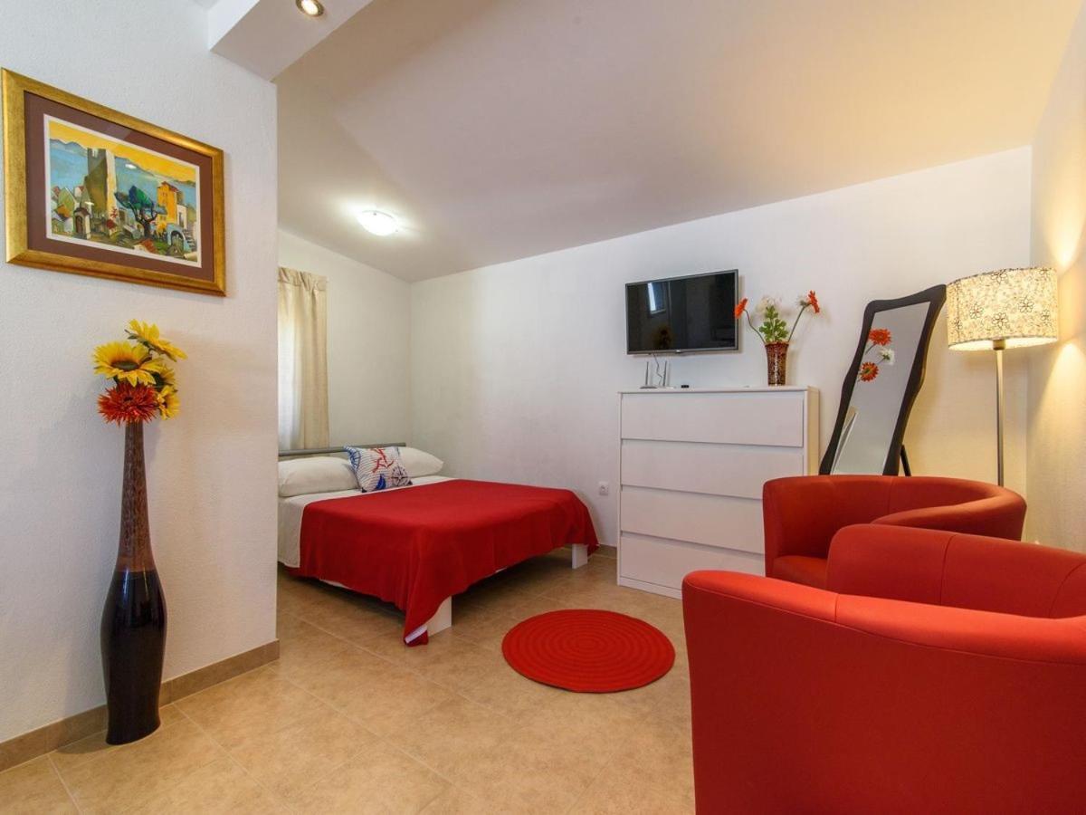Apartments Beba - Peaceful Location Trogir Dış mekan fotoğraf